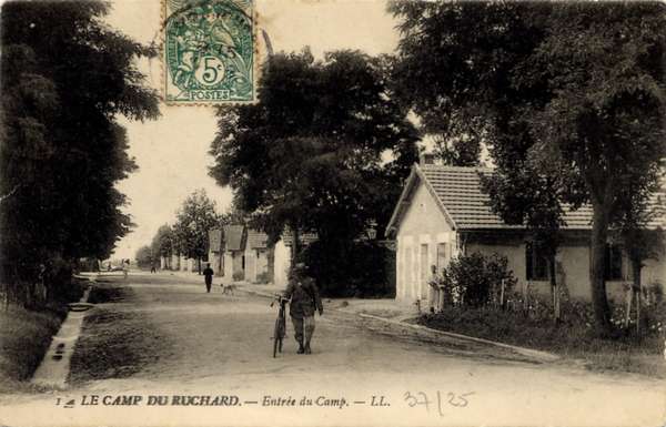 L'entrée du camp du Ruchard